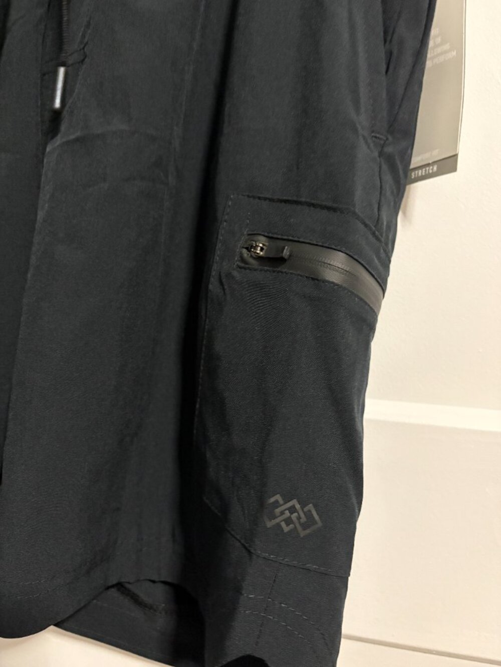 LEG3ND Legend sz S Athletic Running shorts 8.5" Inseam Black Men's NEW - Picture 2 of 4